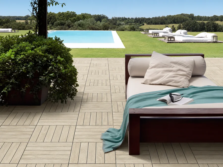 Deck Maple in a room