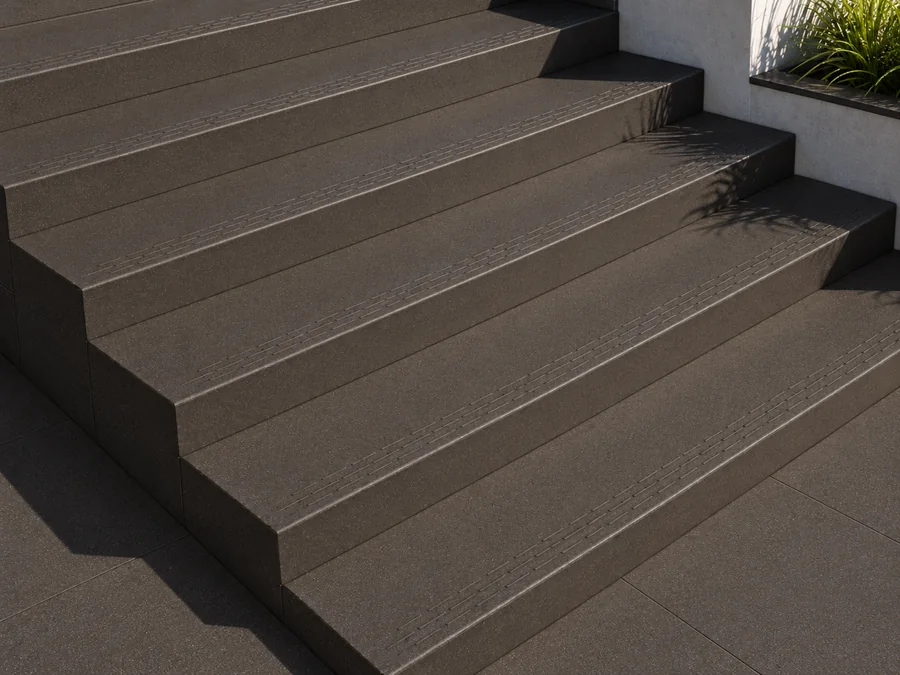 Monoline Choco in a room