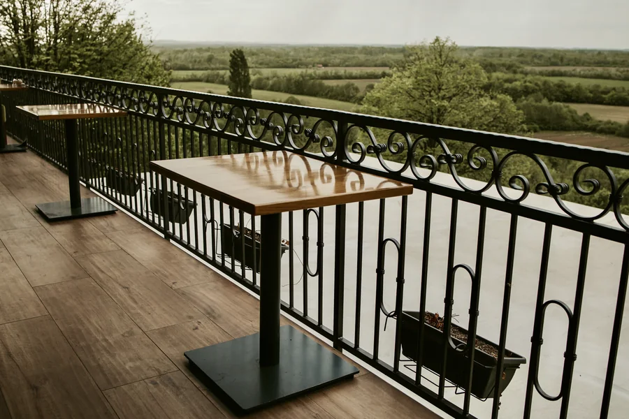 Balconies & railings