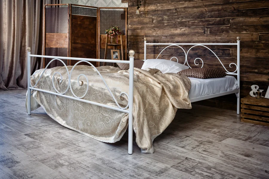 Beds & furniture