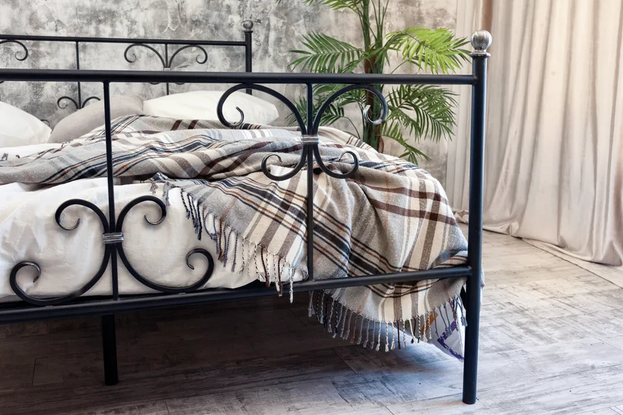 Beds & furniture