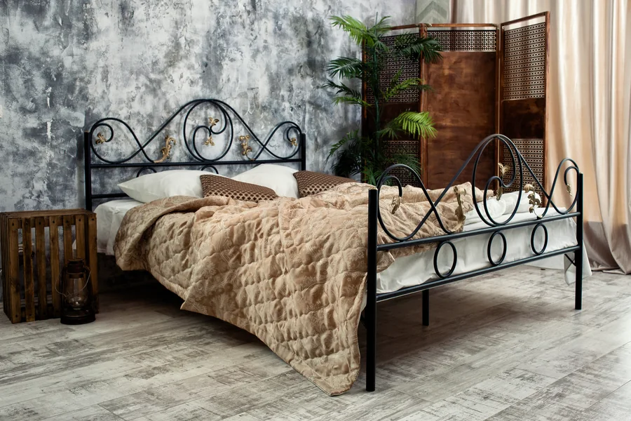 Beds & furniture