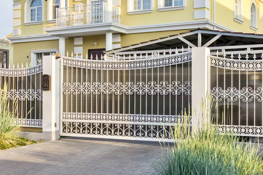 Gates & grills