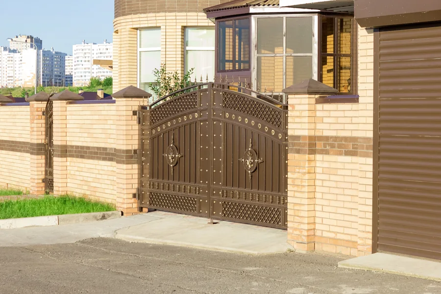 Gates & grills