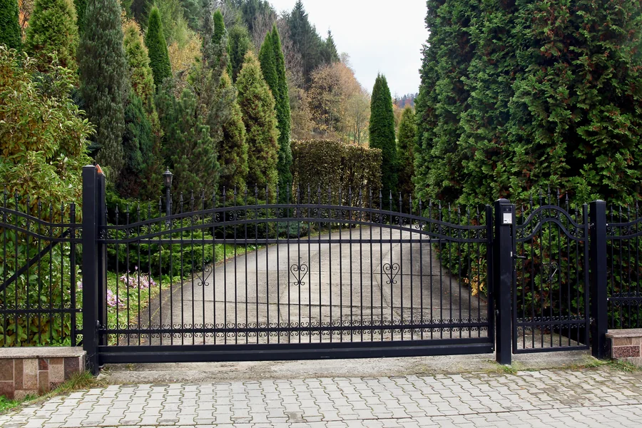 Gates & grills