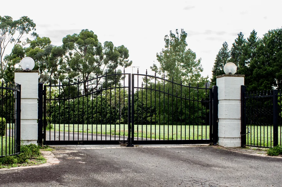 Gates & grills