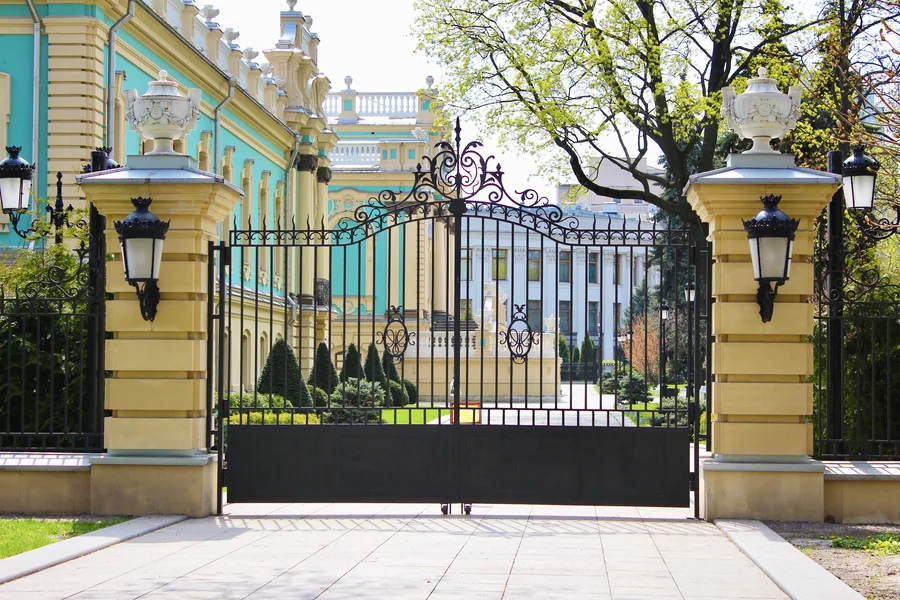 Gates & grills