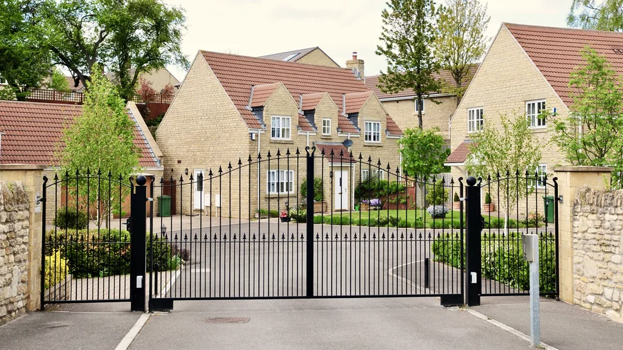 Gates & grills