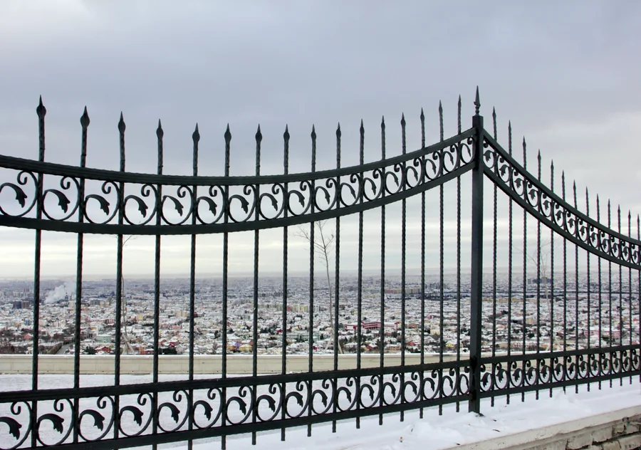 Gates & grills
