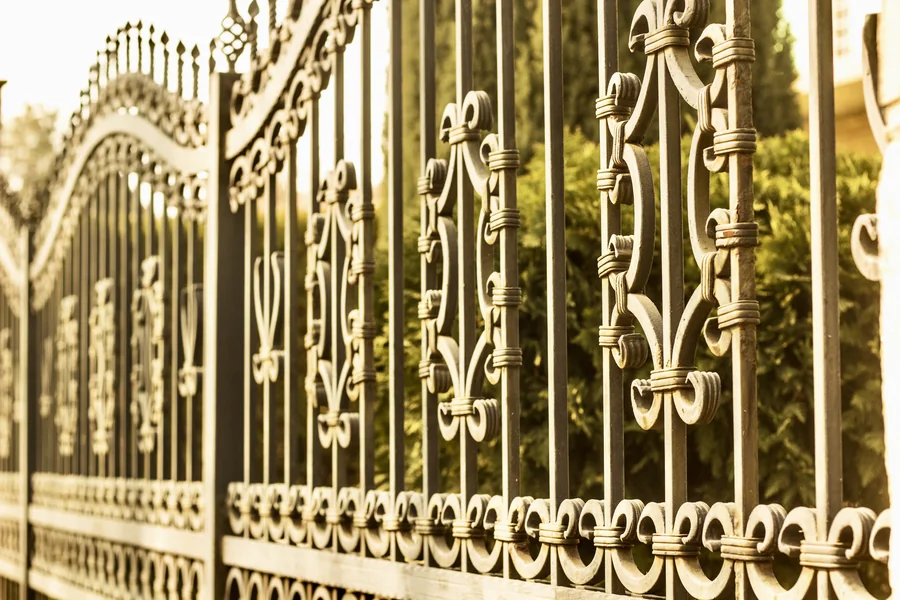 Gates & grills