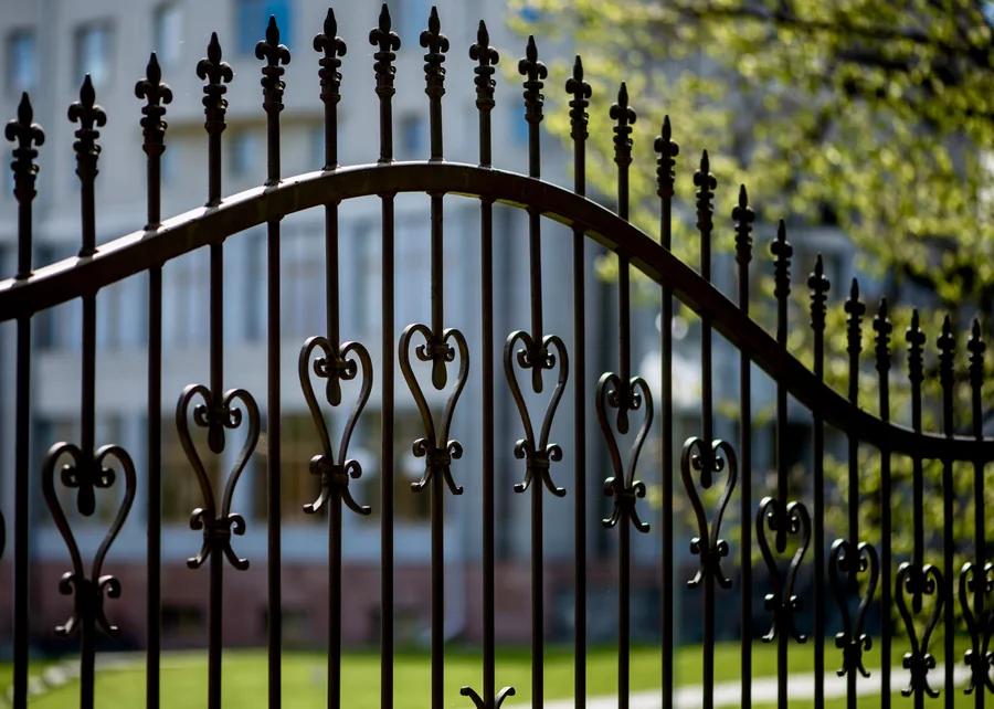 Gates & grills