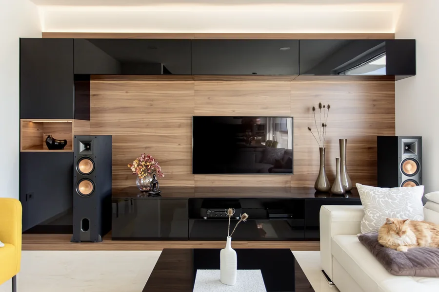 TV & media units