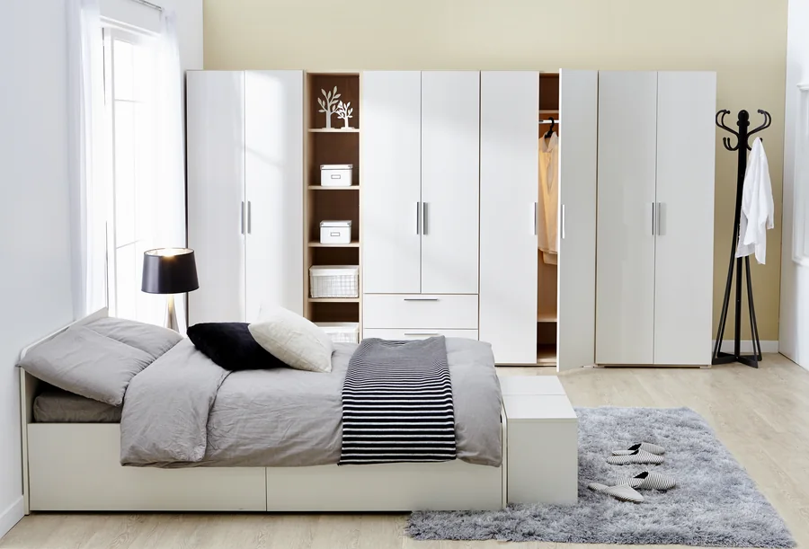 Wardrobes & sliding wardrobes