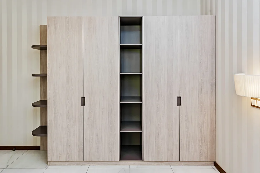 Wardrobes & sliding wardrobes