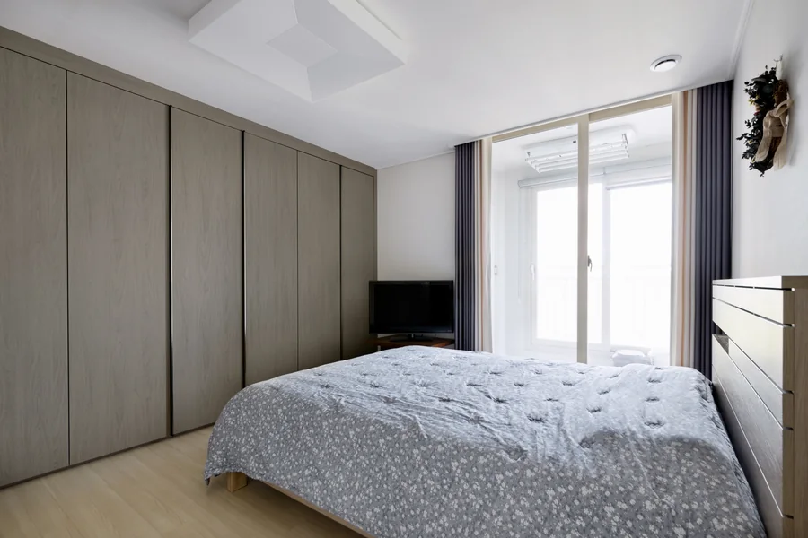 Wardrobes & sliding wardrobes