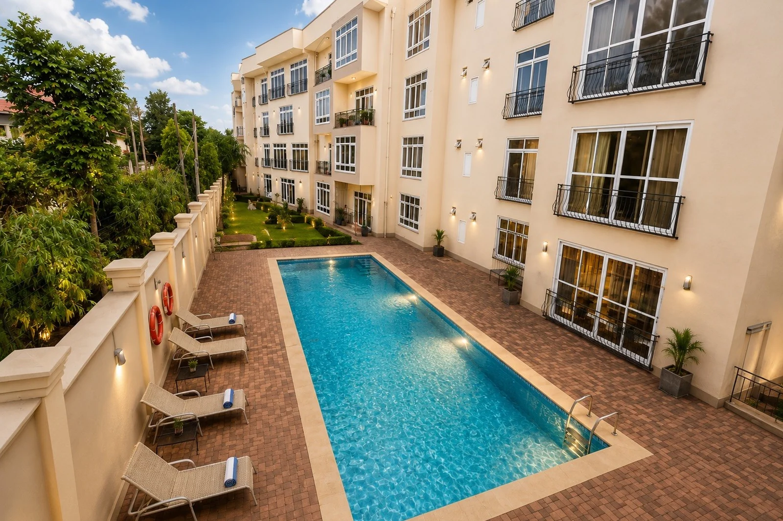 Grand Vue Apartments